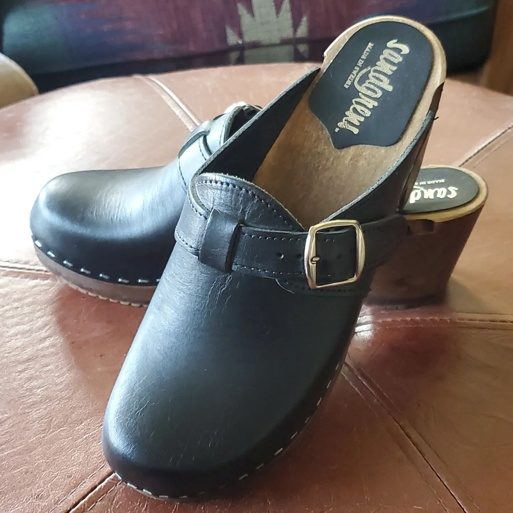 Sandgrens Clogs - Picture 2 of 7